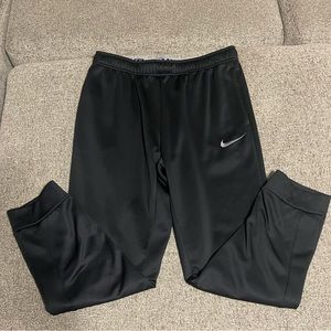 Men’s Nike Therma-Fit Cuffed Sweatpants